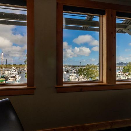 At The Helm Hotel Ilwaco Eksteriør bilde