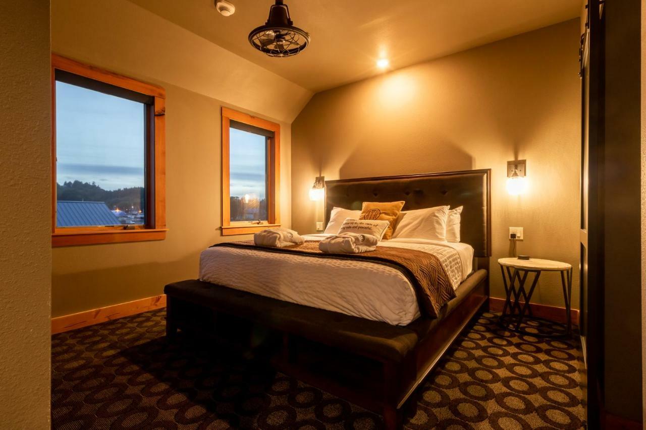 At The Helm Hotel Ilwaco Rom bilde
